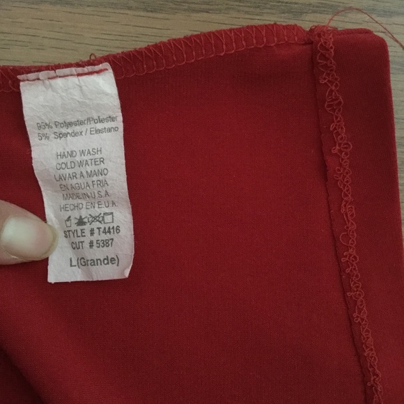 Red Top - Picture 4 of 4